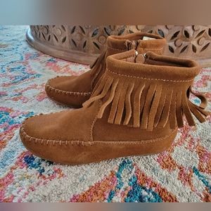Minnetonka Fringe Moccasins
